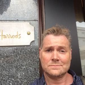 Meet your Posher, Christopher